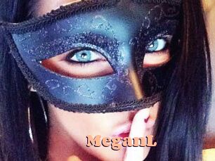 MeganL Chatte Rasée