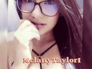 MelanyTaylor1 Chatte Rasée