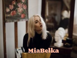 MiaBelka Chatte Rasée