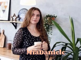 MiaDanielc