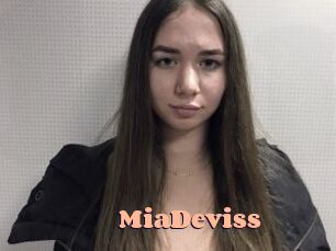 MiaDeviss