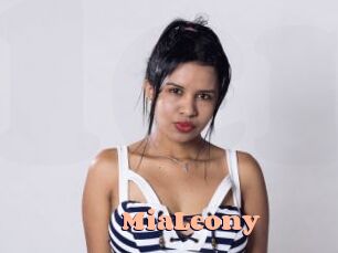 MiaLeony