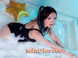 MiaPiercee Chatte Rasée