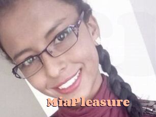 Mia_Pleasure