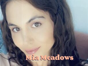 Mia_Meadows