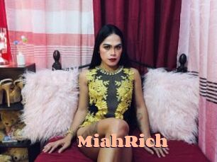 MiahRich Chatte Rasée