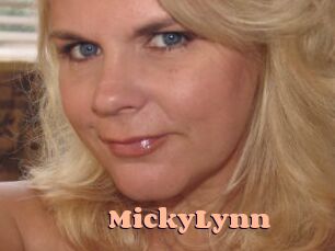 MickyLynn Chatte Rasée