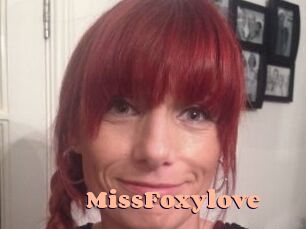 MissFoxylove Chatte Rasée