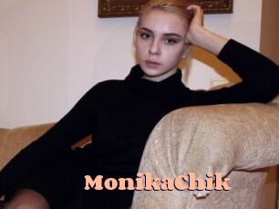 MonikaChik Chatte Rasée