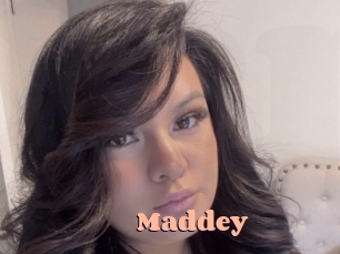 maddey Chatte Rasée
