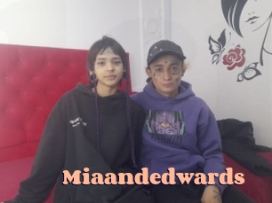 miaandedwards Chatte Rasée