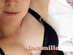 miacamille Chatte Rasée