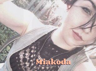 miakoda_ Chatte Rasée