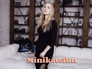 minikatefun Chatte Rasée