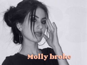 Molly_broke