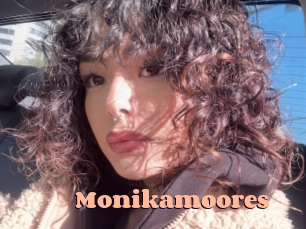 Monikamoores