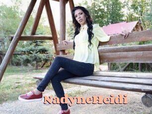 NadyneHeidi Chatte Rasée