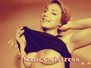 NancyMistress Chatte Rasée