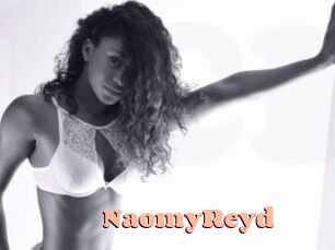 NaomyReyd Chatte Rasée