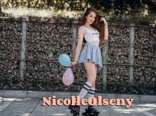 NicolleOlseny Chatte Rasée