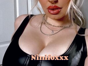 ninifoxxx Chatte Rasée