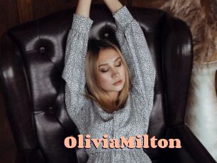 OliviaMilton Chatte Rasée