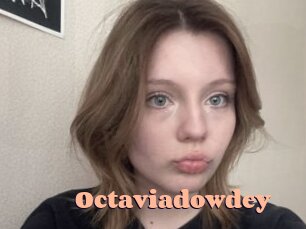 octaviadowdey Chatte Rasée
