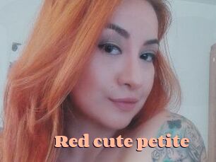 Red_cute_petite Chatte Rasée