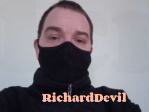 RichardDevil Chatte Rasée
