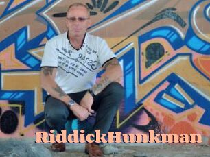 RiddickHunkman Chatte Rasée