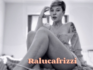 ralucafrizzi Chatte Rasée