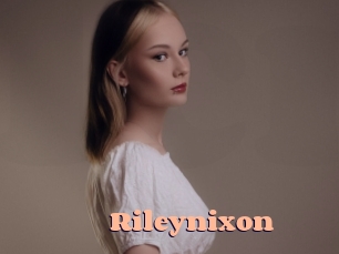 rileynixon Chatte Rasée