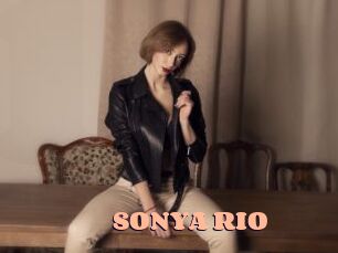 SONYA_RIO Chatte Rasée