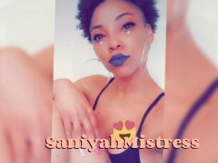 SaniyahMistress Chatte Rasée