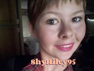 ShyRiley95 Chatte Rasée