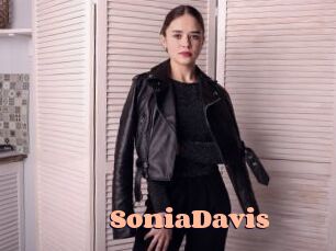 SoniaDavis Chatte Rasée