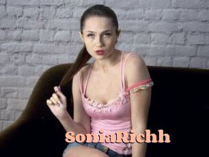 SoniaRichh Chatte Rasée