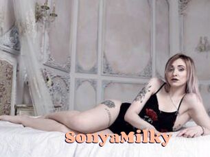 SonyaMilky Chatte Rasée