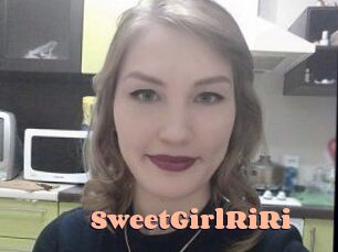 SweetGirlRiRi Chatte Rasée