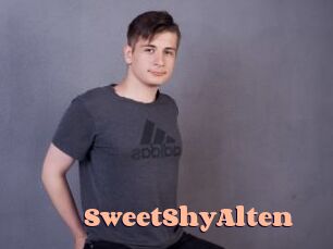 SweetShyAlten Chatte Rasée
