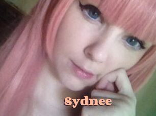 Sydnee Chatte Rasée