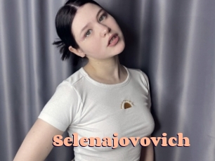 selenajovovich Chatte Rasée