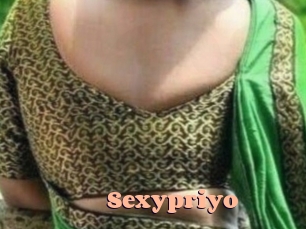 sexypriyo Chatte Rasée