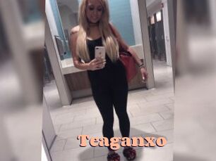 Teaganxo Chatte Rasée
