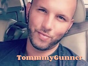 TommmyGunner