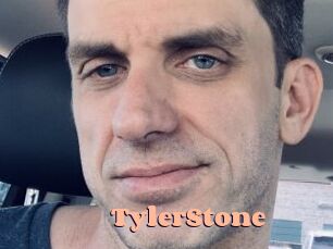 TylerStone Chatte Rasée