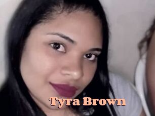 Tyra_Brown Chatte Rasée