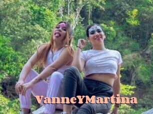 VanneYMartina Chatte Rasée