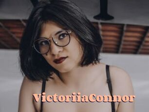VictoriiaConnor Chatte Rasée