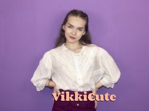 Vikki_Cute Chatte Rasée